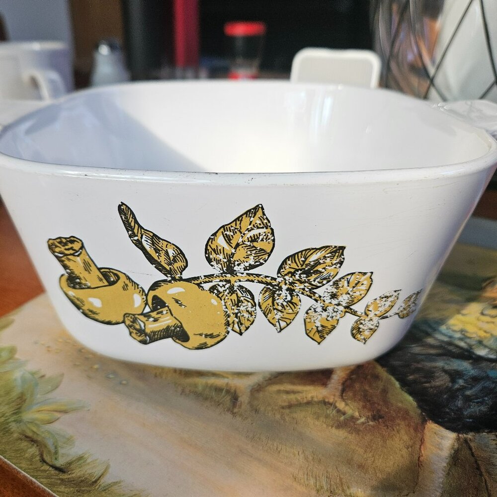vintage mushroom corningware nature bounty no lid